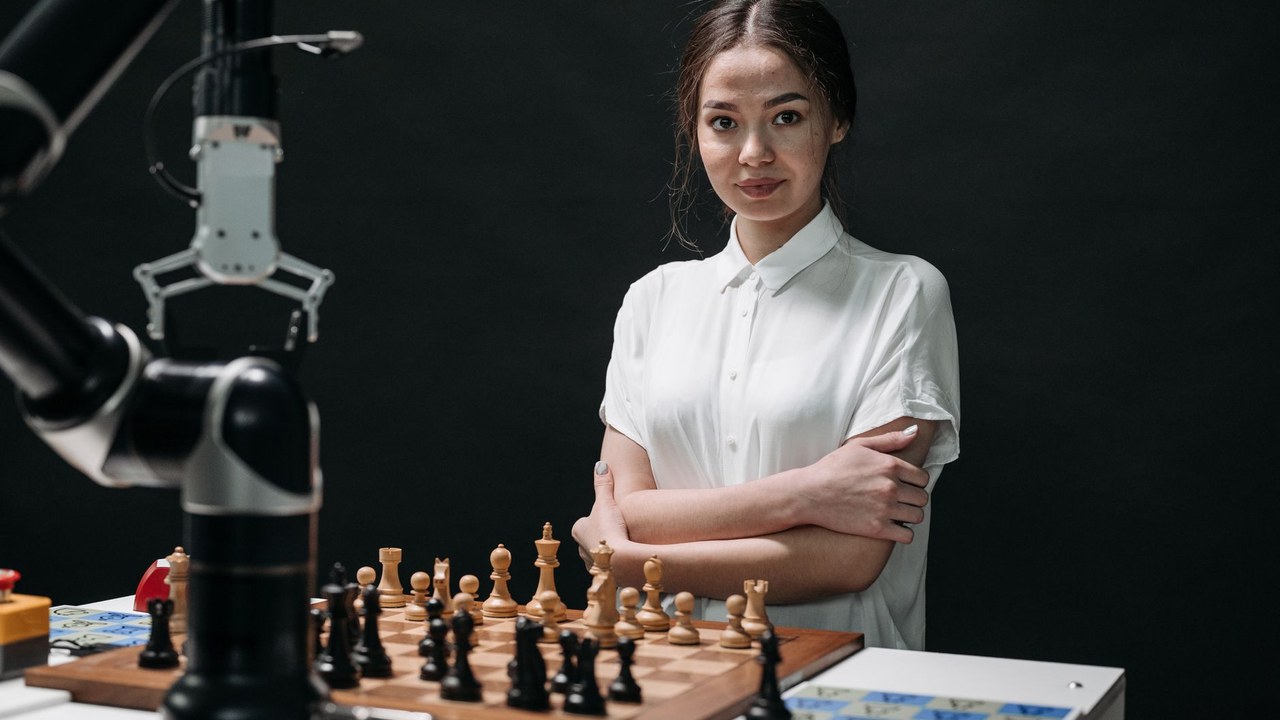 AI Generated Content vs Human Edited Content AI future