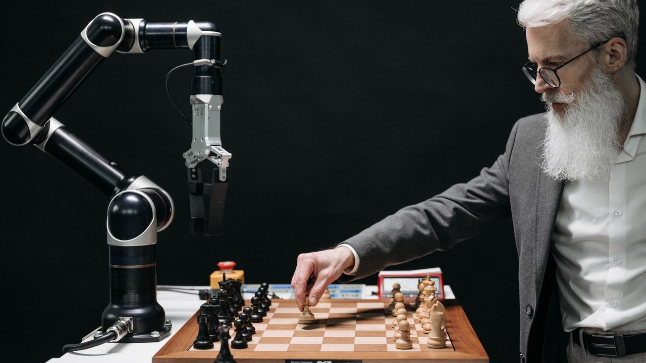 How to Build a One Person Business With AI Tools innovation business